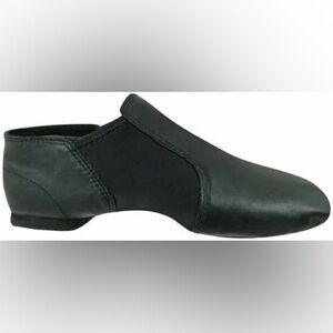 Dance class leather upper split sole jazz shoes. Size 7